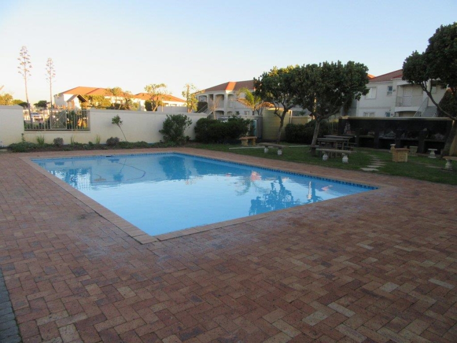 2 Bedroom Property for Sale in Royal Ascot Western Cape